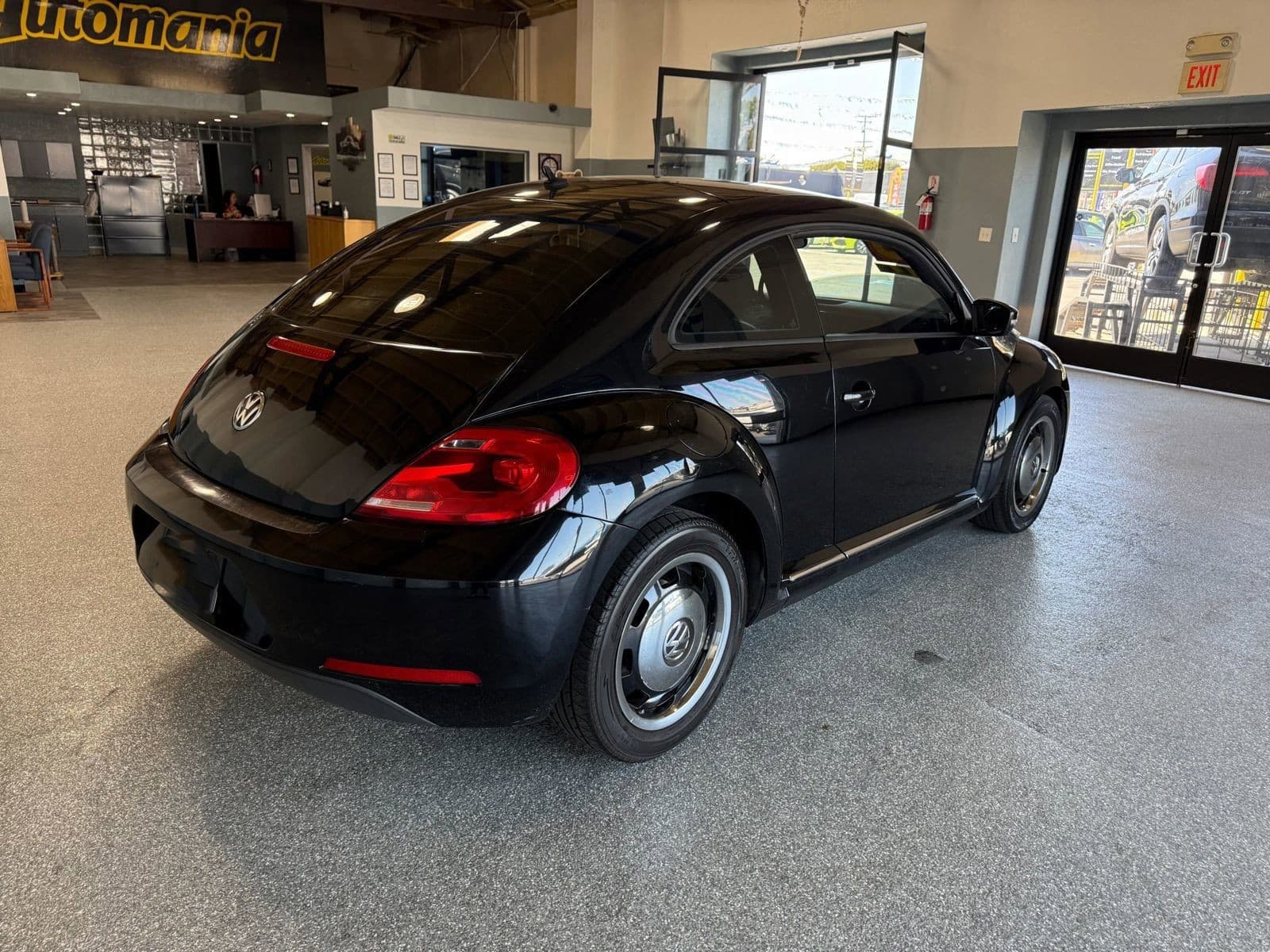 2013 Volkswagen Beetle 2.5 FWD