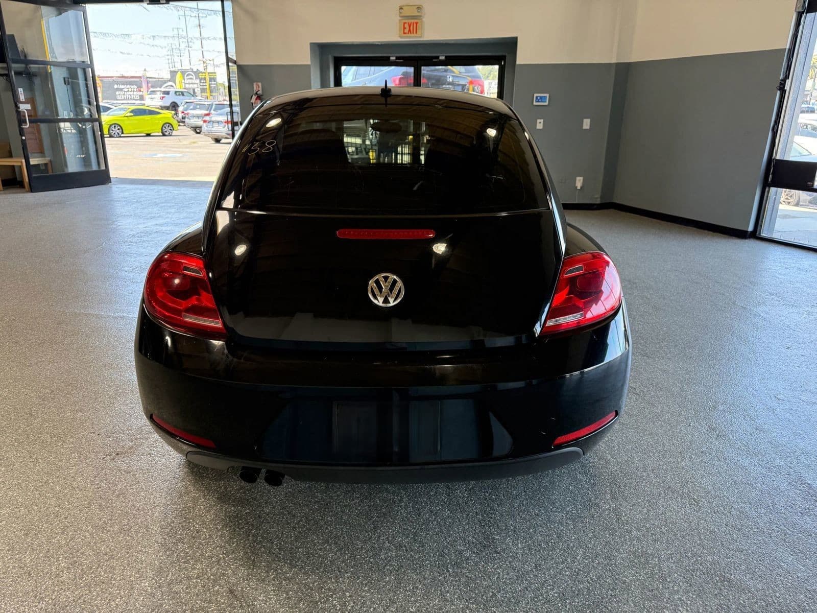 2013 Volkswagen Beetle 2.5 FWD
