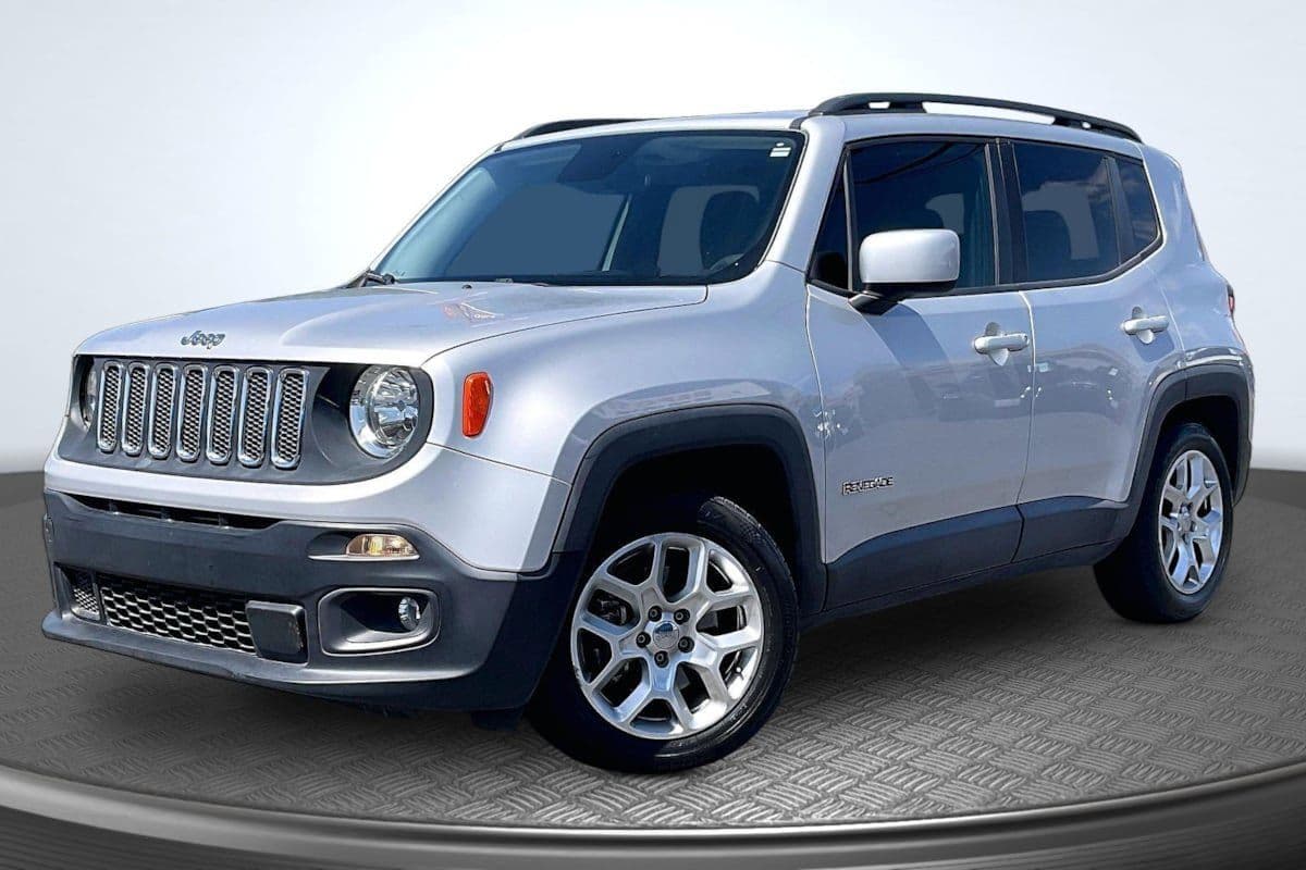 Used 2015 Jeep Renegade Latitude FWD