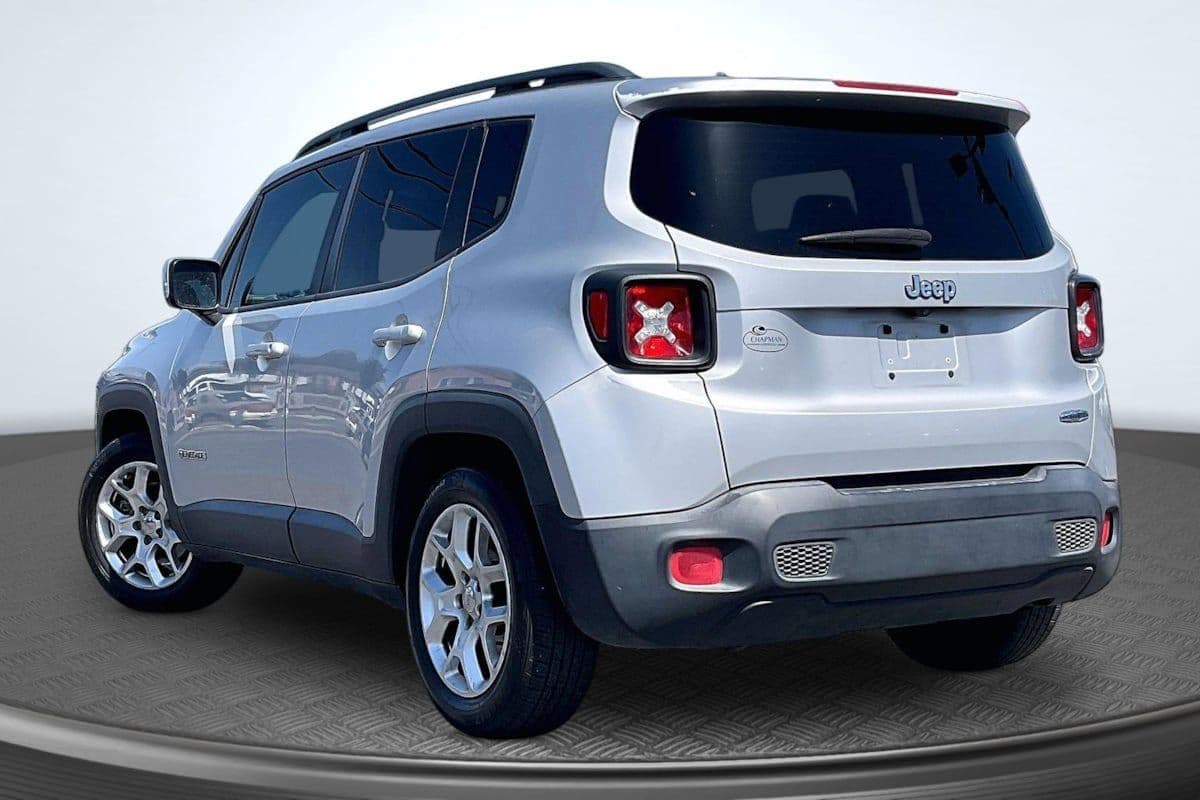 Used 2015 Jeep Renegade Latitude FWD