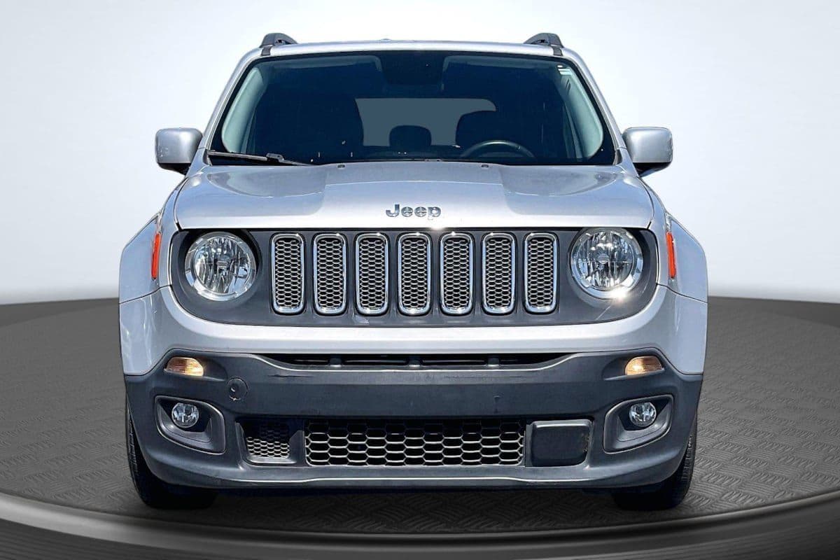 Used 2015 Jeep Renegade Latitude FWD