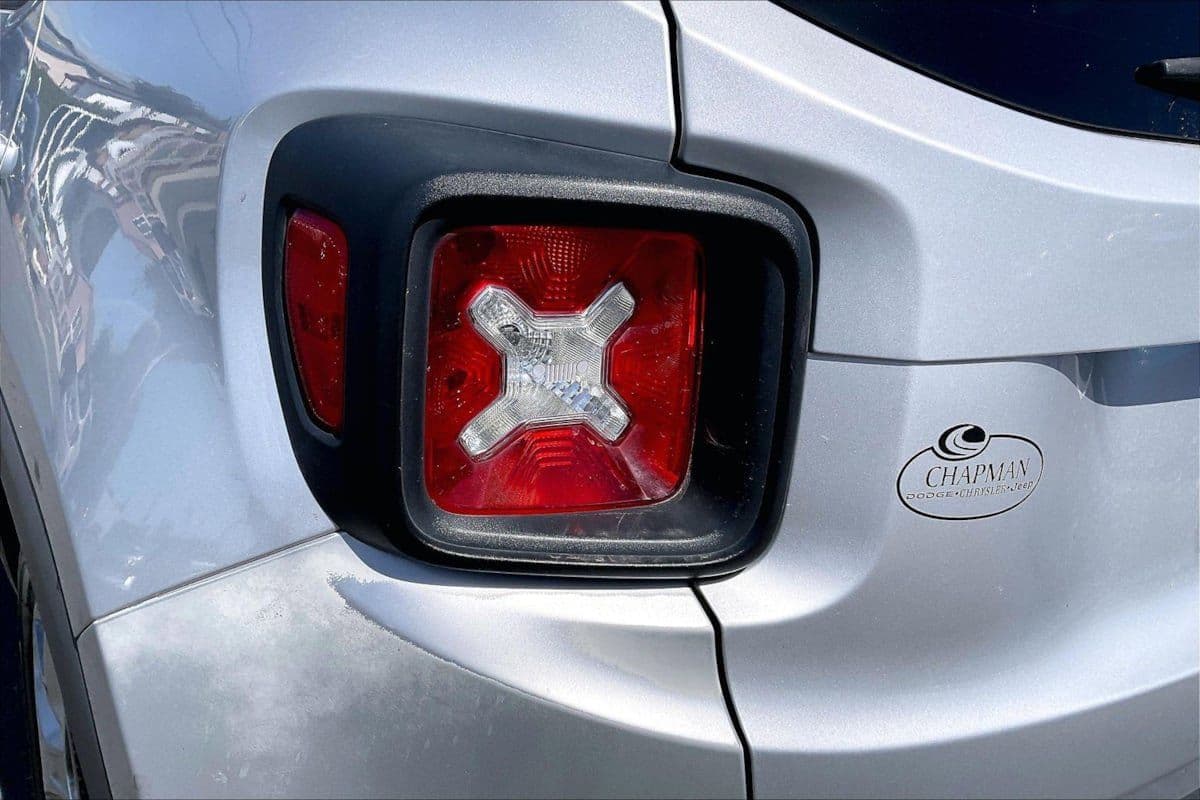 Used 2015 Jeep Renegade Latitude FWD