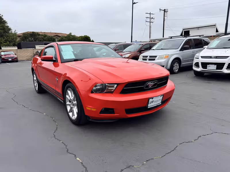 Used 2010 Ford Mustang Premium RWD