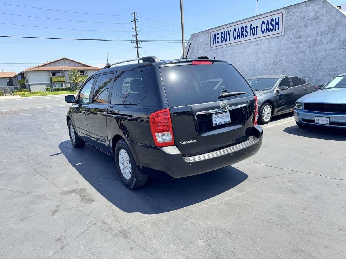 Used 2012 Kia Sedona LX w PWR Pkg FWD