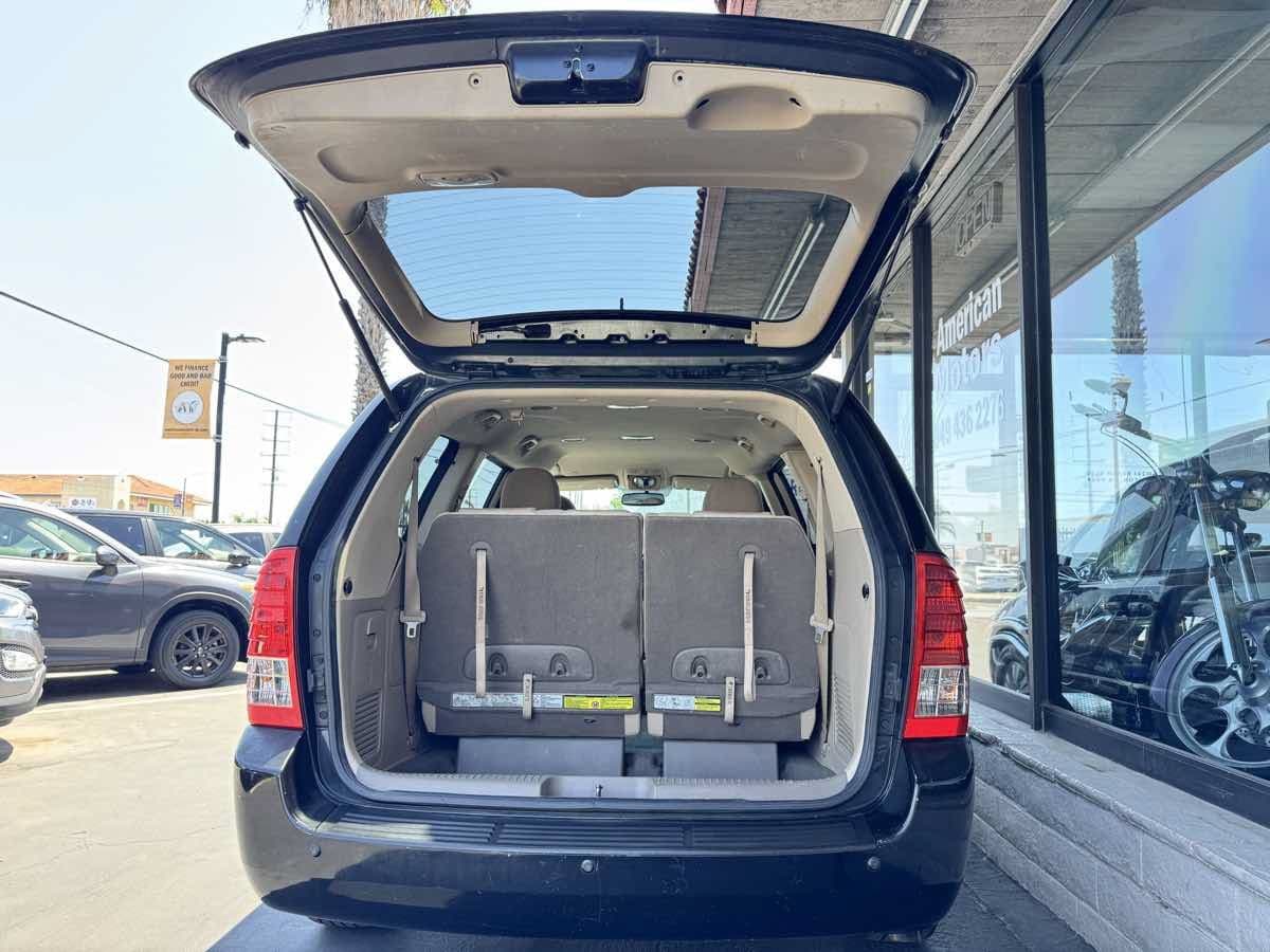 Used 2012 Kia Sedona LX w PWR Pkg FWD